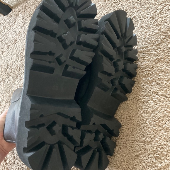 Roberto Cavalli Women's Black Cortina Platform Boot - Picture 6 of 7